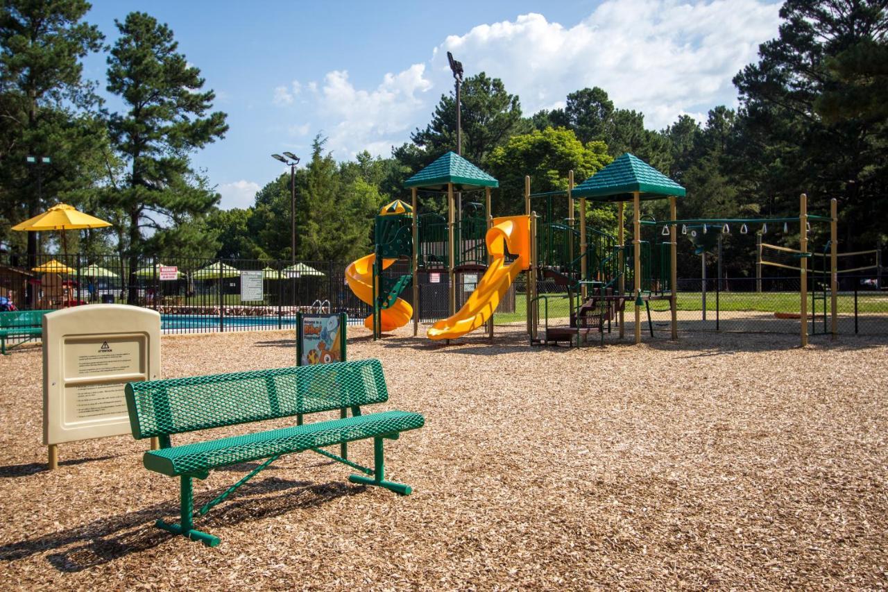 Готель Richmond North / Kings Dominion Koa Досуел Екстер'єр фото